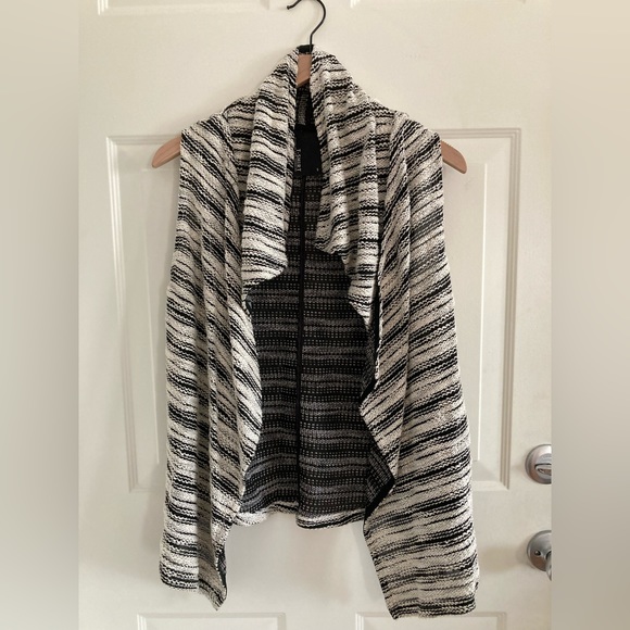 Dolan Vest - Picture 2 of 6